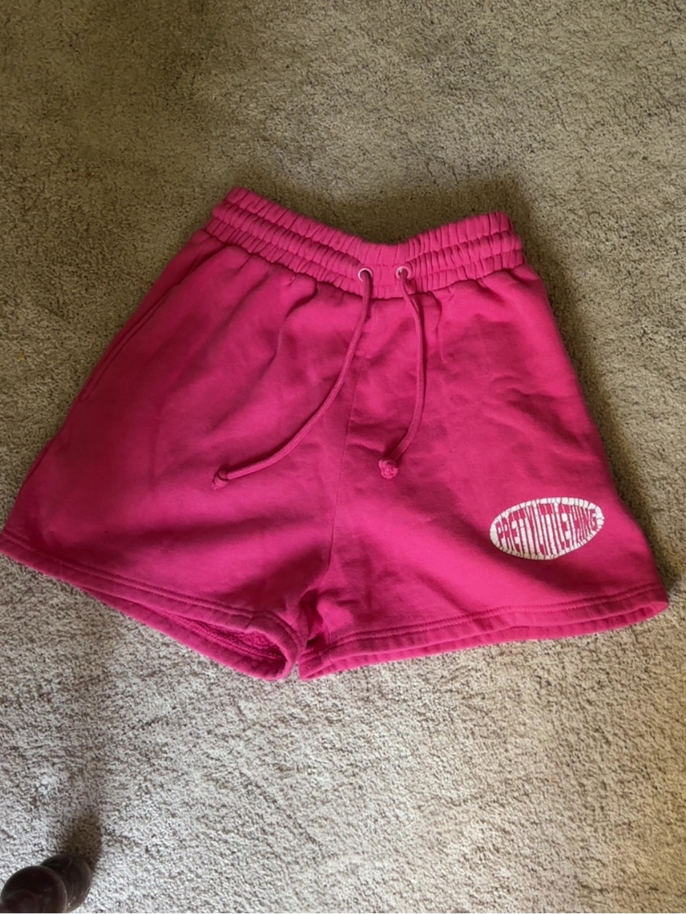 Pretty Little Thing pink shorts perfect condition. Size small